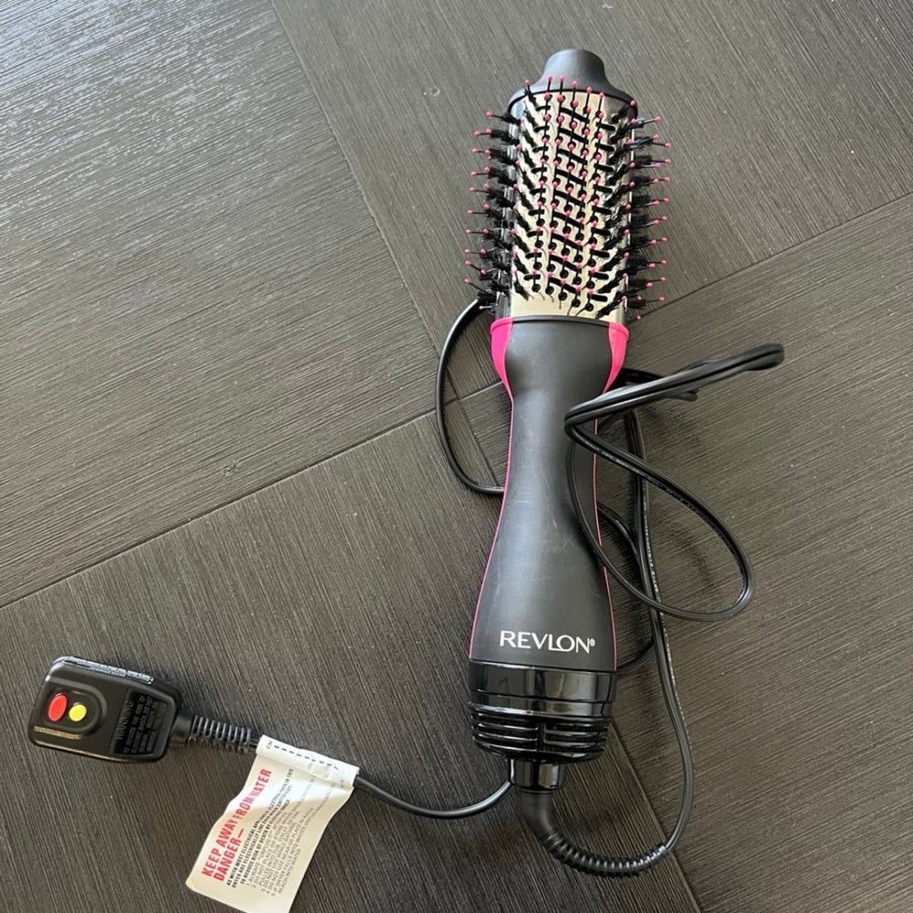 Revlon one step volumizer